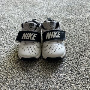 Nike Toddler Black and White Sneakers